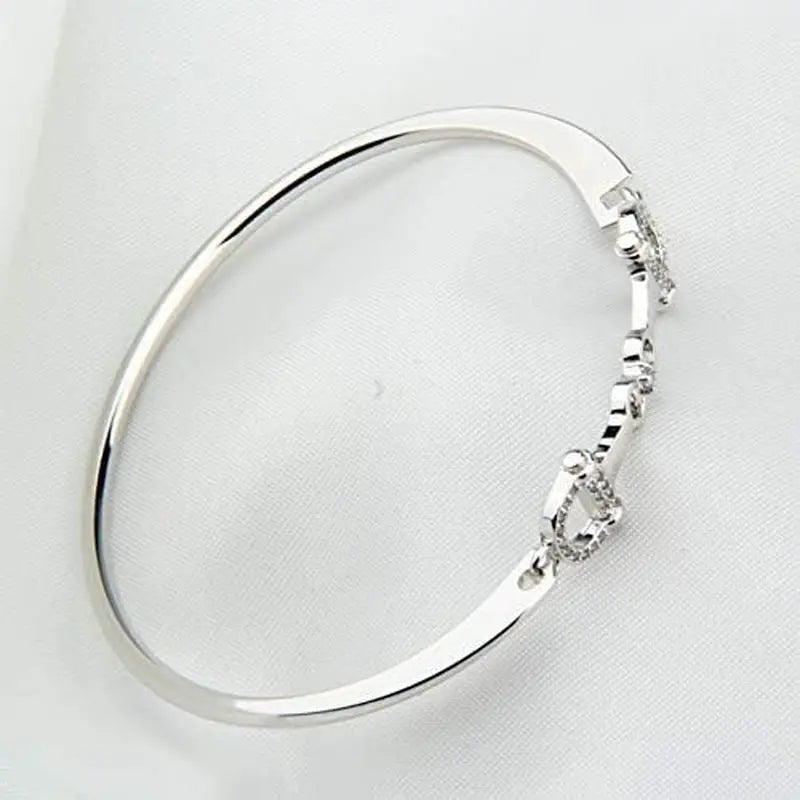 Horse Snaffle Bit Crystal Easy Hook Clasp Charm Bracelet 