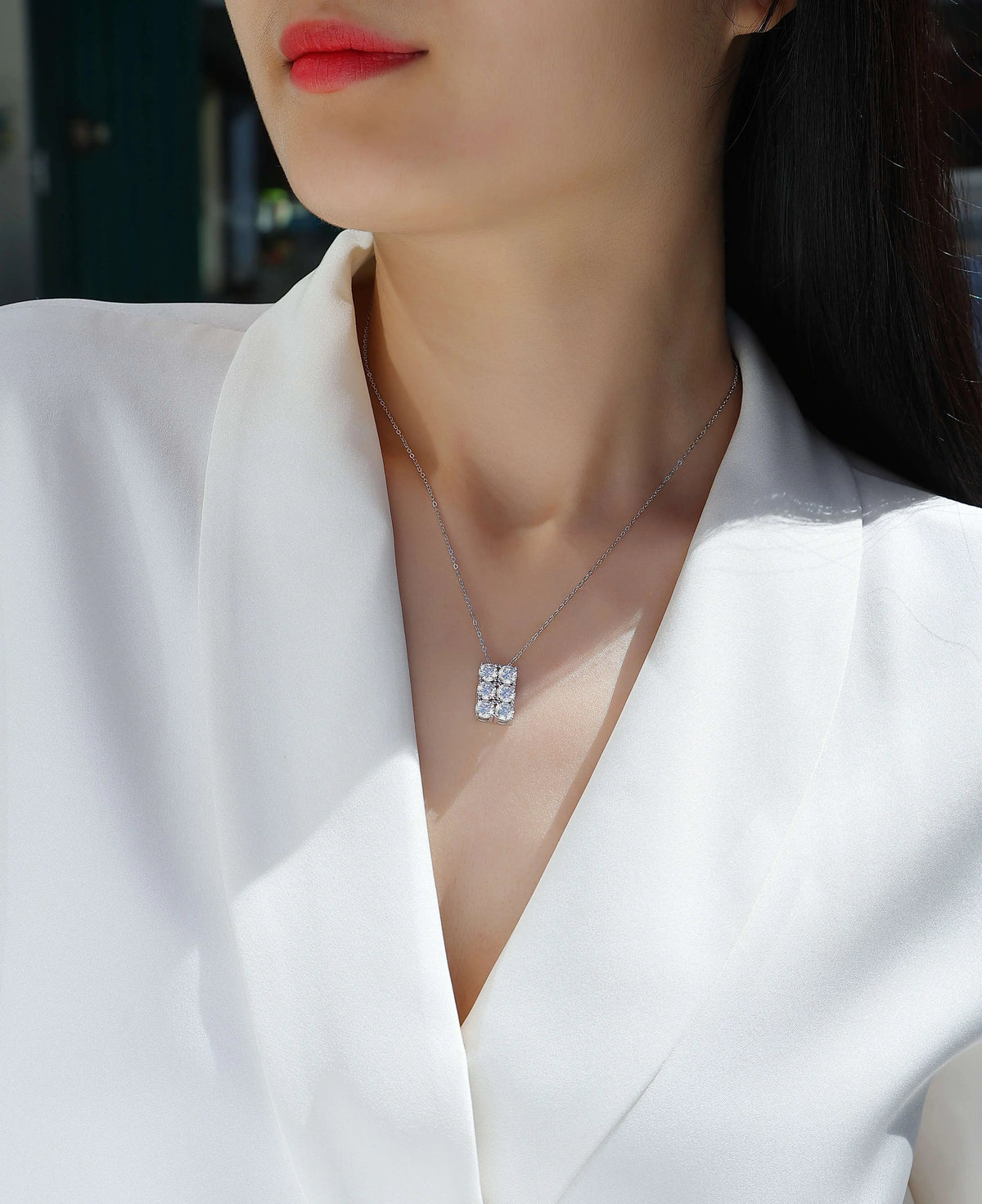 1Grand round Diamond Jewelry Piece Set with 0.5-Carat and 0.3-Carat Moissan Diamonds, S925 Sterling Silver and Platinum-Plated Pendant