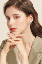 f52261e497bf46fab23c0ad4f606e693-Max
